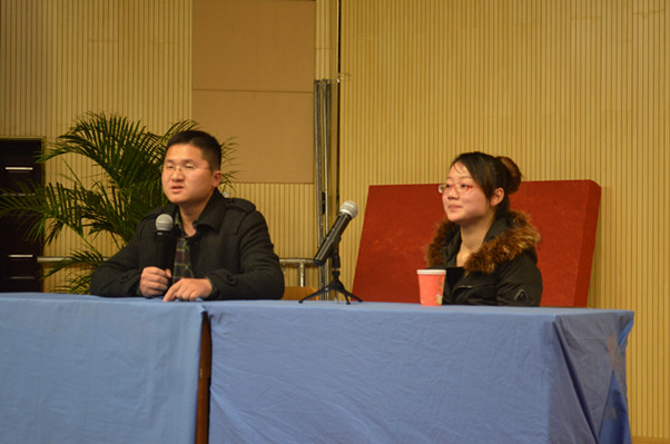 文传公司“朋辈成长计划”之“我与优秀员工面对面”座谈会暨活动总结大会