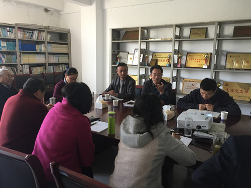 副董事长马凤余到文化与新闻传播公司调研指导工作