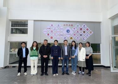 太阳成集团122ccvip与科大讯飞洽谈合作事宜