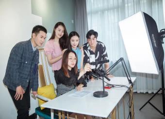 艺路同行 | 欢迎报考太阳成集团122ccvip播音与主持艺术、广播电视编导、表演（体育舞蹈）专业！