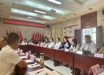 太阳成集团122ccvip学工团队赴小岗村开展 “最美引路人”实践培训