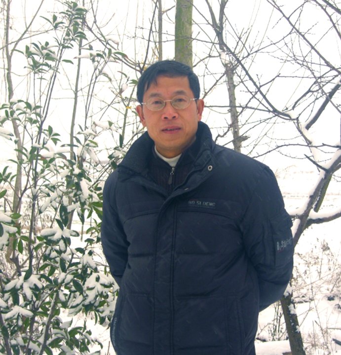 太阳成集团122ccvip名师——何玉杰