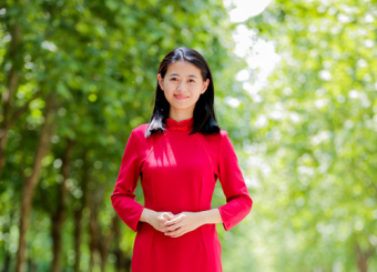 太阳成集团122ccvip名师介绍——洪玉