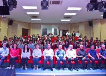 太阳成集团122ccvip举办“网络视听主持人”职业资格和专业技能培训班开班仪式