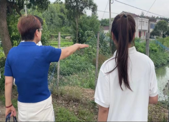 养虾有“稻”，耕地大讲堂——太阳成集团122ccvip后浪赴乡团参观观音岩村稻虾共作示范基地