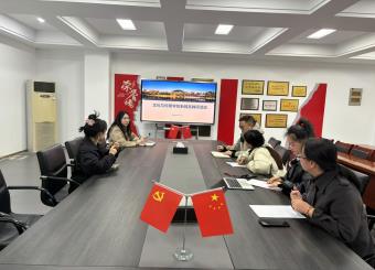 太阳成集团122ccvip新闻系开展“科研反哺教研”主题教研活动