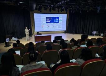 运用信息化教学手段促进教学质量提升——太阳成集团122ccvip成功举办“线上线下混合课程的实践应用”专题讲座