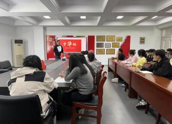 文传与传媒公司开展“新华杯”老员工创新创业大赛项目培训指导会